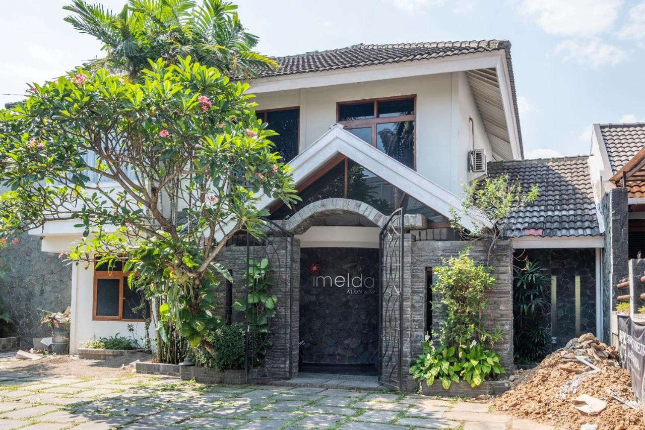 Imelda Residence Setrasari Redpartner Bandung Kültér fotó
